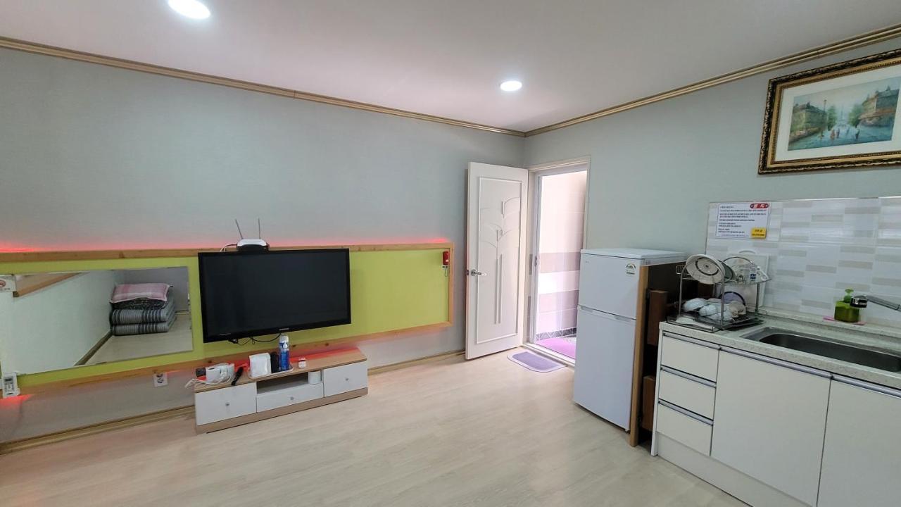 Hadong Rg Pension מראה חיצוני תמונה
