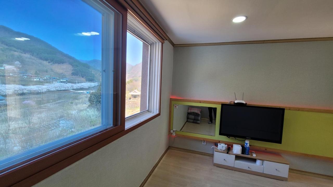 Hadong Rg Pension מראה חיצוני תמונה